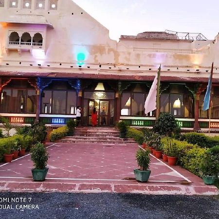 Mpt Sheesh Mahal, Orchha Hotel Exterior foto