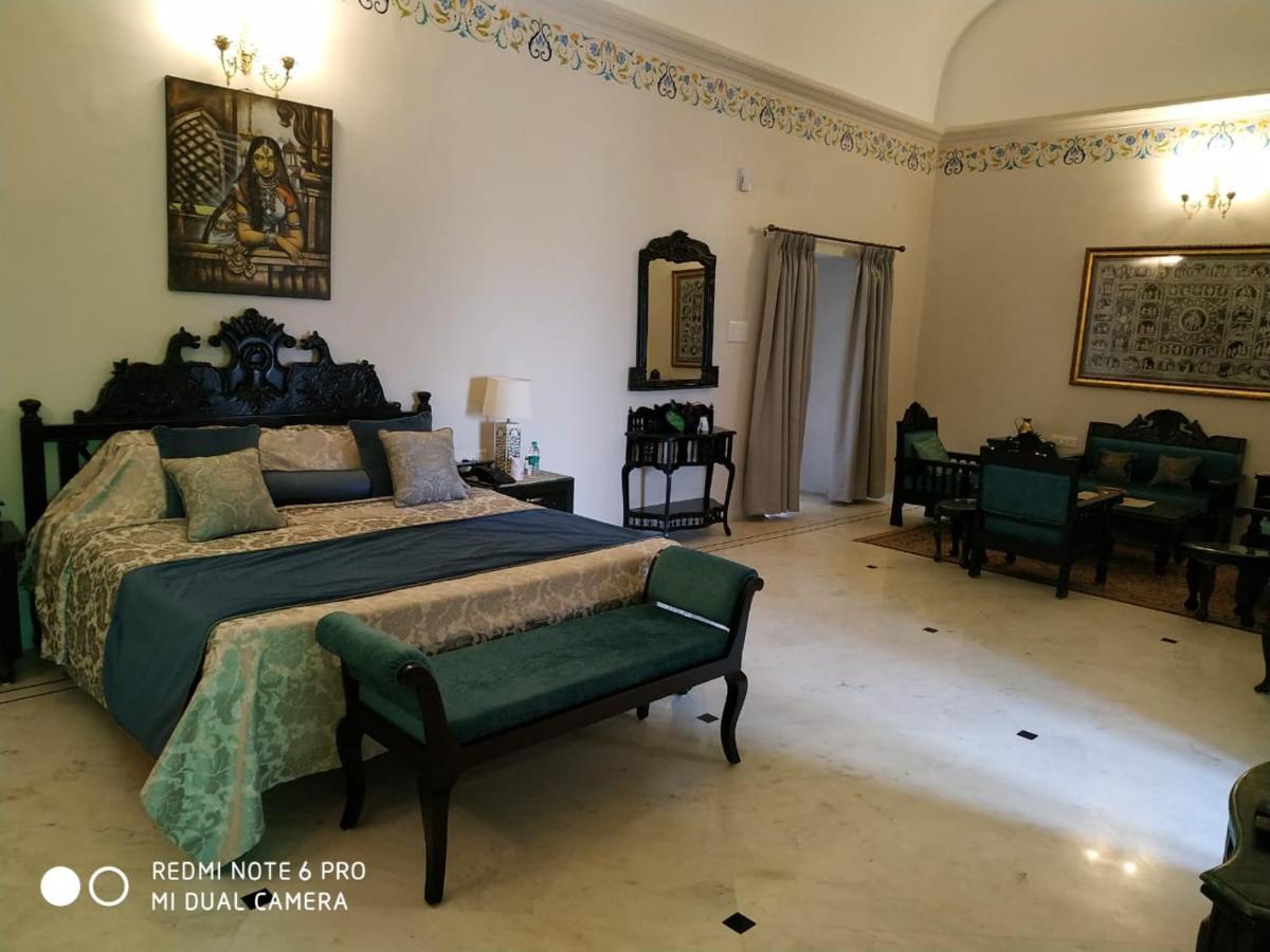 Mpt Sheesh Mahal, Orchha Hotel Exterior foto