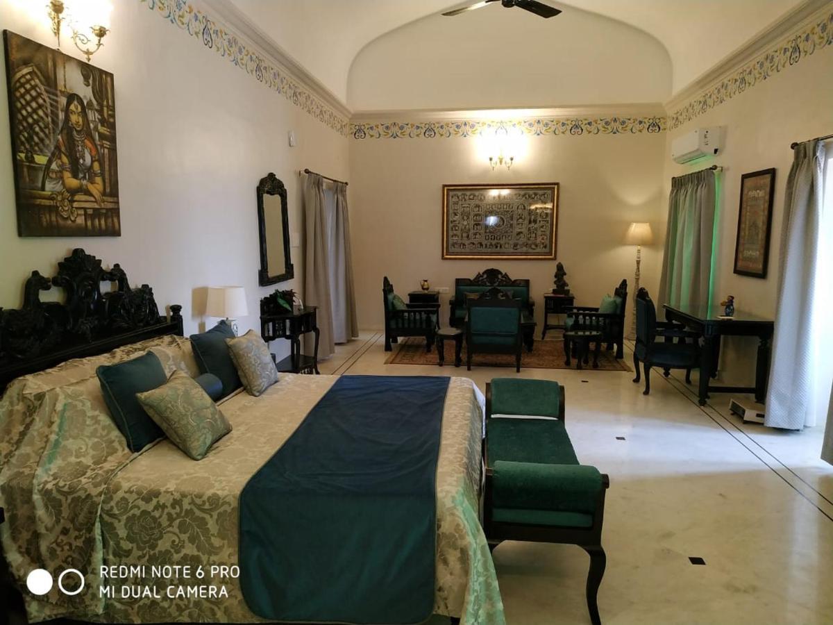 Mpt Sheesh Mahal, Orchha Hotel Exterior foto